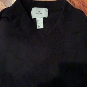 H&M’s men’s Black sweater
